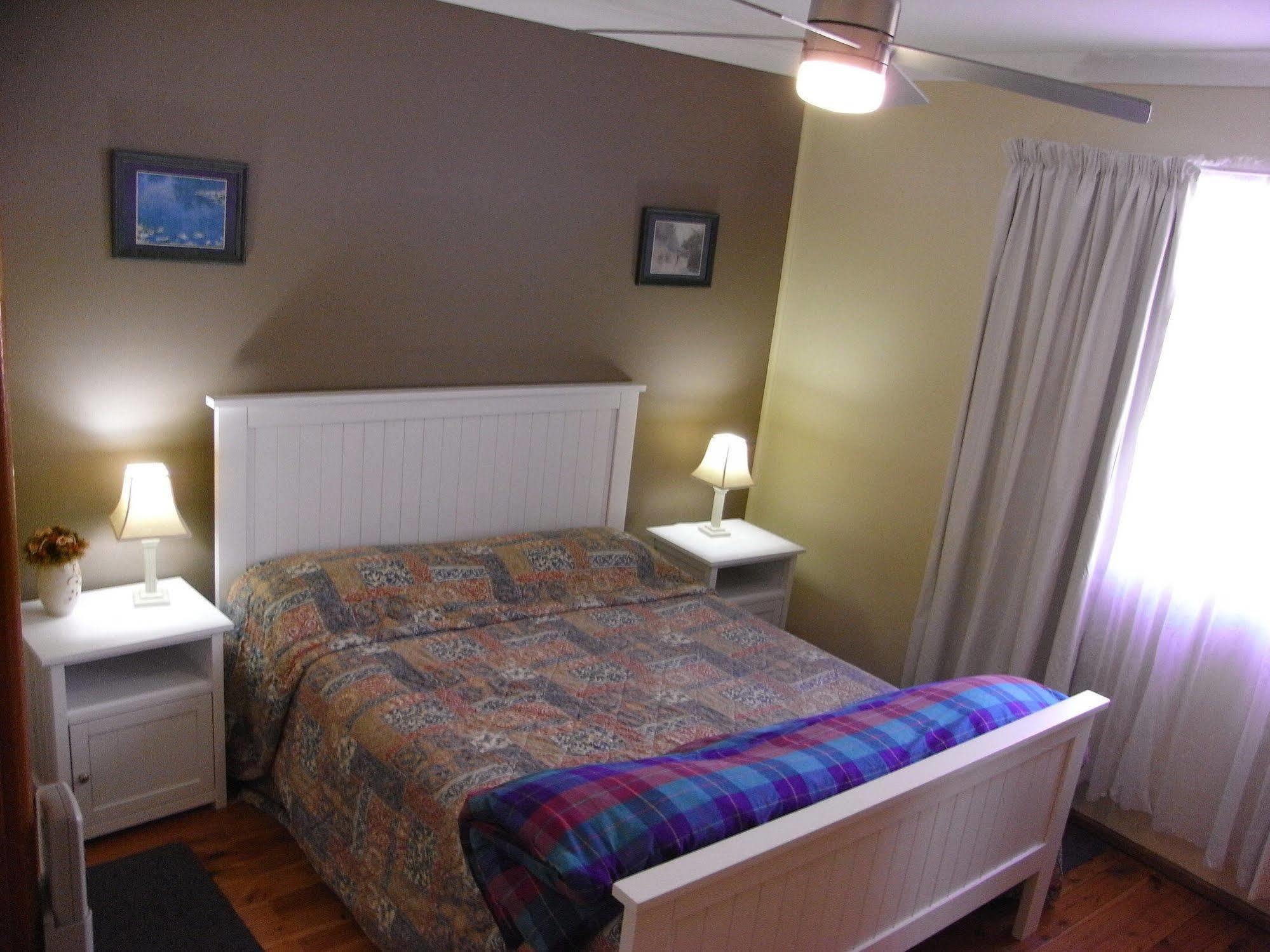 Lavender House Bed & Breakfast Entrance Luaran gambar