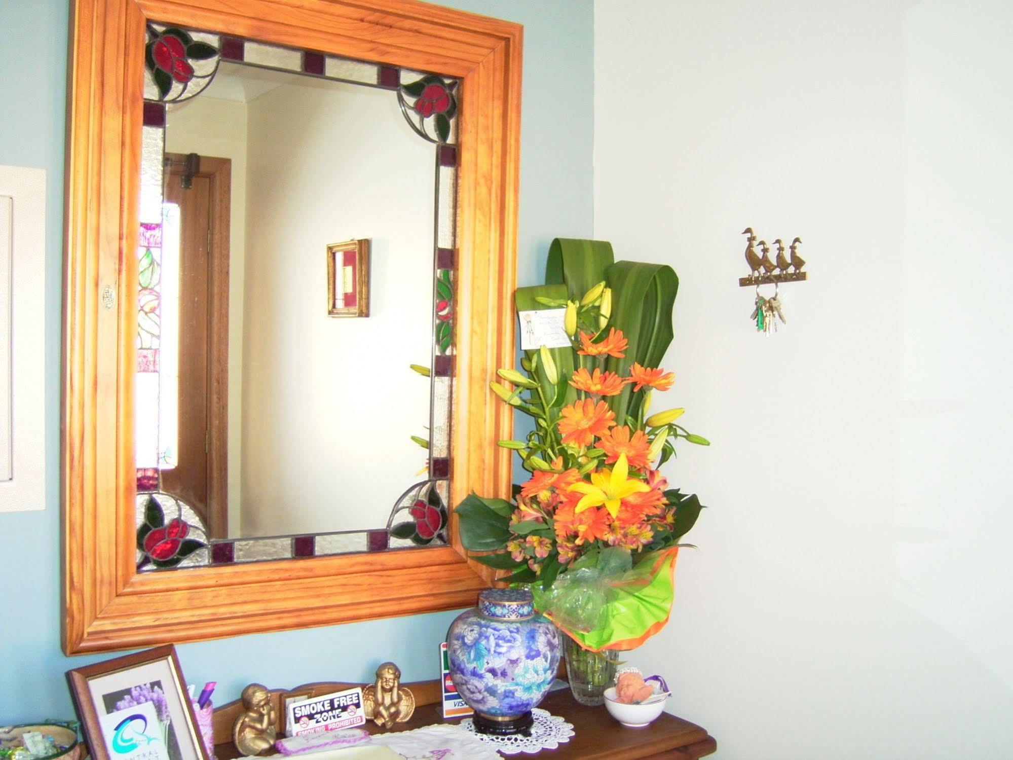 Lavender House Bed & Breakfast Entrance Luaran gambar